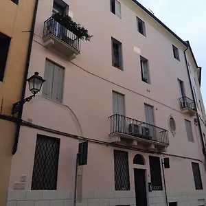 mini-contra-dei-servi-vicenza.hotelinveneto.com/